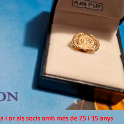 Acto entrega de pins IPA socios por antigüedad